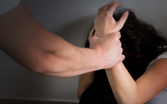 Non è amore se fa paura: riconoscere e prevenire la violenza nelle relazioni intime